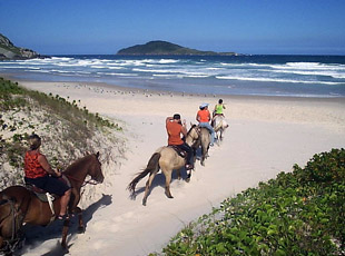 Strandreiten am Praia do Rosa