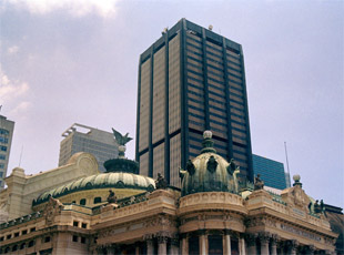 Dach des Teatro Municipal